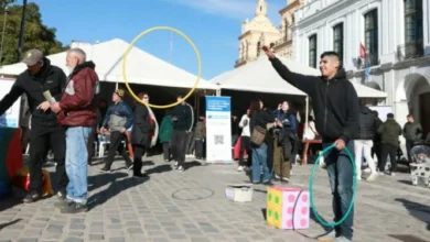 Imagen de la Expo CbaPreviene con stands y actividades en la Plaza San Martín