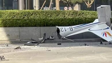 Imágenes del accidente de la avioneta en la Torre Citic en Beijing