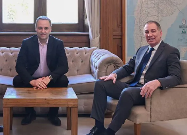 Diego Santilli y Javier Milei en la Quinta de Olivos