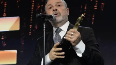 Gato Sylvestre recibe el premio Martín Fierro de Portales Web