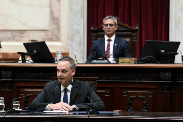 Manuel Adorni en el Congreso