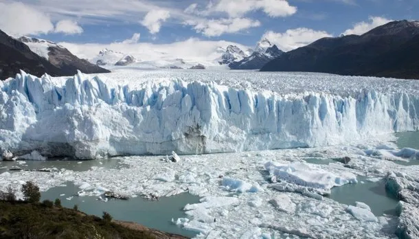 Paisaje natural de glaciares en Santa Cruz, Argentina