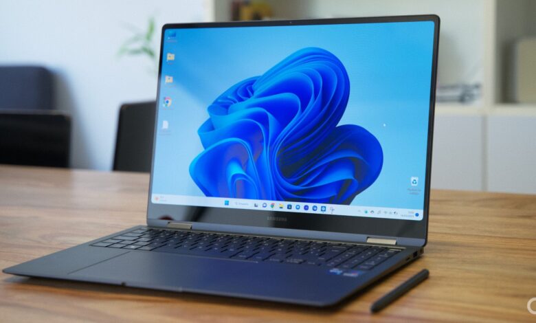 Imagen de un ordenador portátil Windows en uso