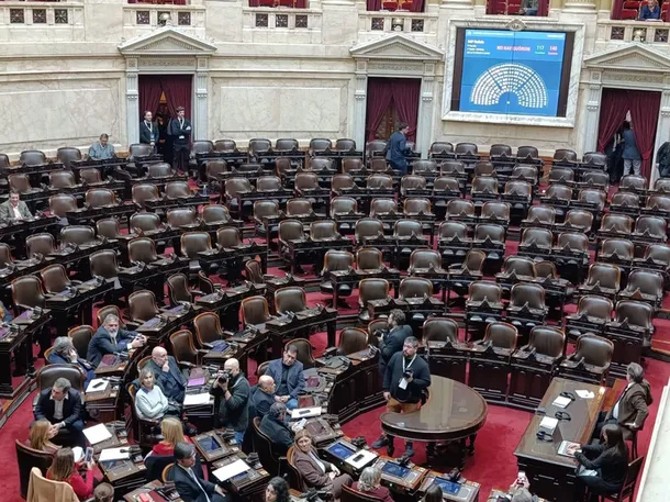 Sesión caída en la Cámara de Diputados para interpelar a Manuel Adorni