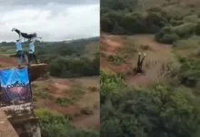 Imagen de una persona realizando un salto extremo con arnés de seguridad