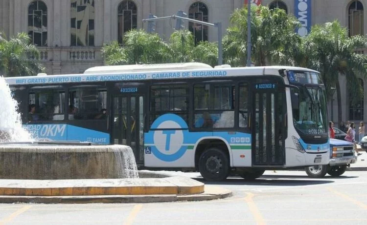 Imagen de un boleto de transporte urbano con el nuevo precio