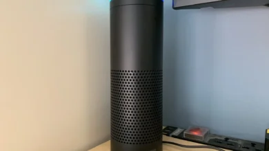 Imagen de un Amazon Echo original en funcionamiento