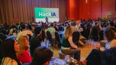 Emprendedores cordobeses trabajando con inteligencia artificial
