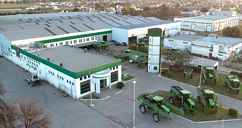 Trabajadores de Metalfor frente a la planta