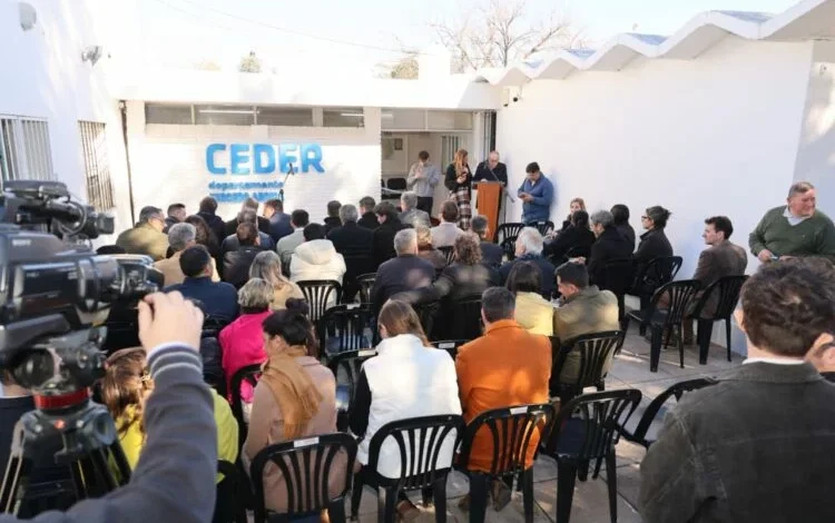 Imagen de la inauguración de la renovación del CEDER de Tercero Arriba