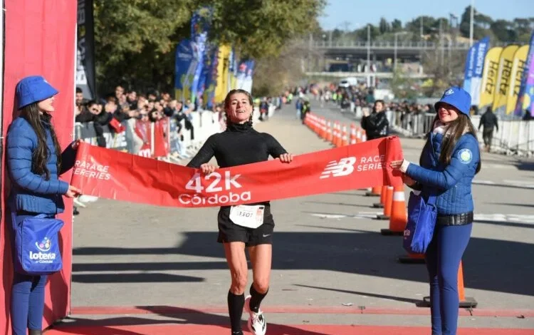 Imagen de la Maratón Ciudad de Córdoba 2026 en acción