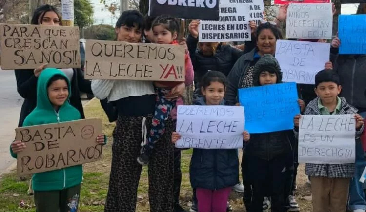 Niños en un dispensario de Córdoba