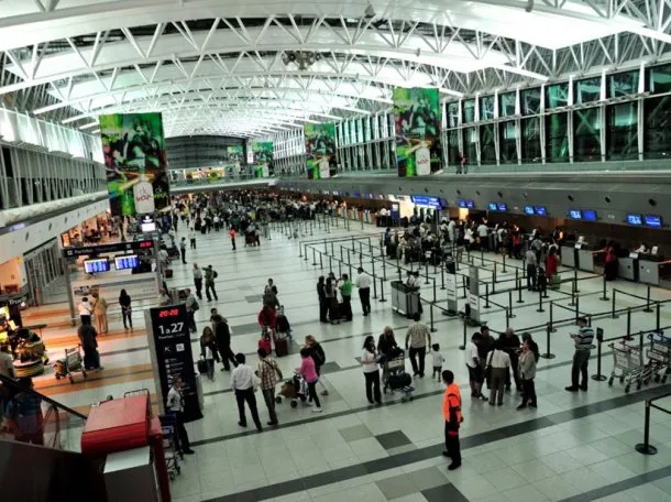 Policía de Seguridad Aeroportuaria en acción