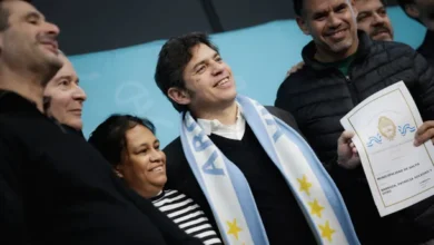 Axel Kicillof durante un acto en la provincia de Buenos Aires