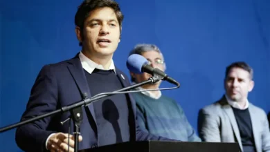 Axel Kicillof durante un acto público
