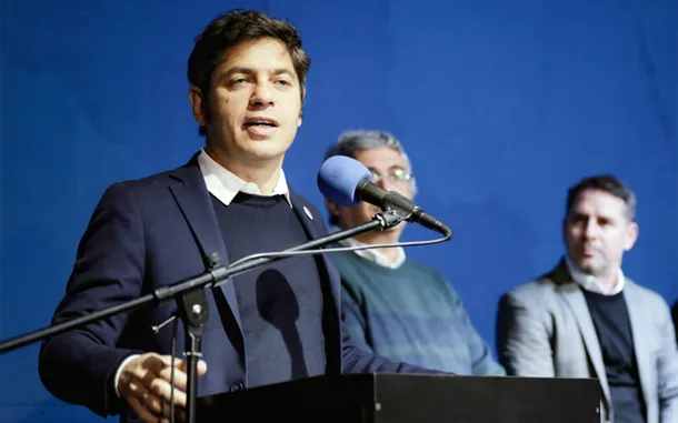 Axel Kicillof durante un acto público