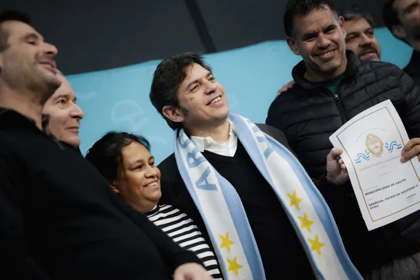 Axel Kicillof durante un acto en la provincia de Buenos Aires
