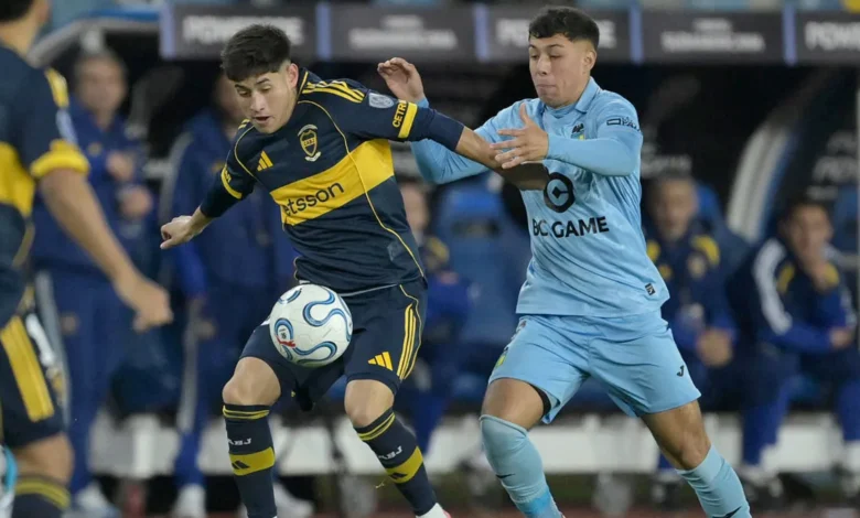 Álvaro Montero realiza su gesto en la previa del partido