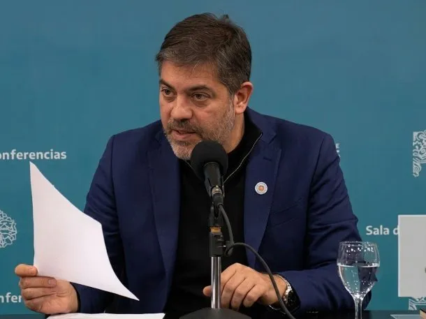 Carlos Bianco y Javier Milei en una imagen de archivo