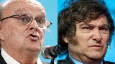 Javier Milei y José de Mendiguren en La Rural