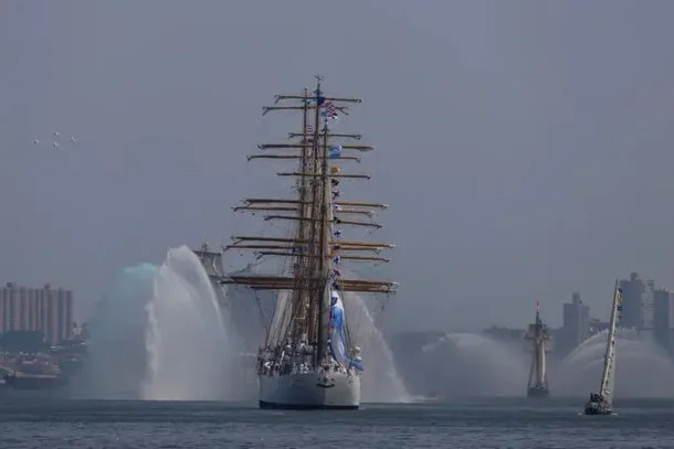 La Fragata Libertad en el Desfile Naval Sail 4th 250