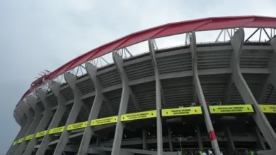 Imagen del Estadio Azteca durante la tormenta eléctrica