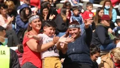Niños y familias disfrutando de la celebración del Día de las Infancias en el Estadio Mario Alberto Kempes