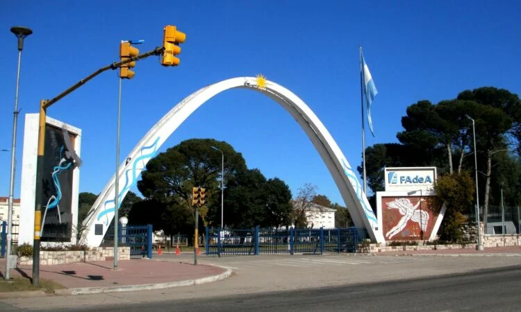 Fábrica Argentina de Aviones (FAdeA) en Córdoba muestra sus instalaciones