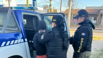 Policías durante un operativo en Córdoba