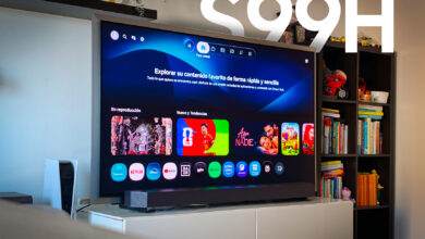 Imagen de la TV Samsung S99H y la Barra de Sonido Q990H