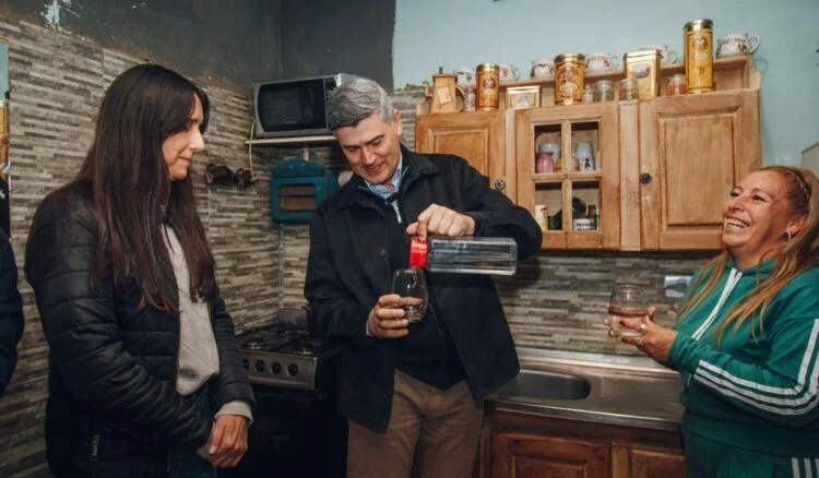 Obra de extensión de la red de agua potable en Villa Pigüé, Córdoba