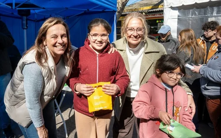 Niños y adolescentes recibiendo controles oftalmológicos en un municipio de Córdoba