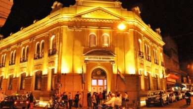 Fachada de la Casa de la Cultura de Río Cuarto después de su restauración
