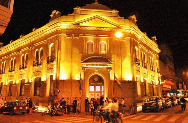 Fachada de la Casa de la Cultura de Río Cuarto después de su restauración