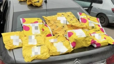Vehículo de reparto recuperado por la policía en Villa Urquiza