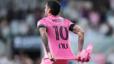 Rodrigo De Paul celebrando su gol con la camiseta de Lionel Messi
