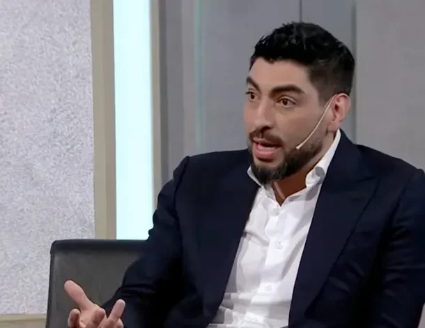 Facundo Moyano en una entrevista televisiva hablando sobre su arresto y la salud de su pareja.