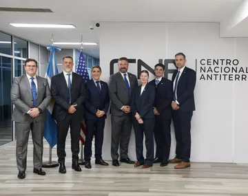 Un agente de la SIDE en una operación de inteligencia