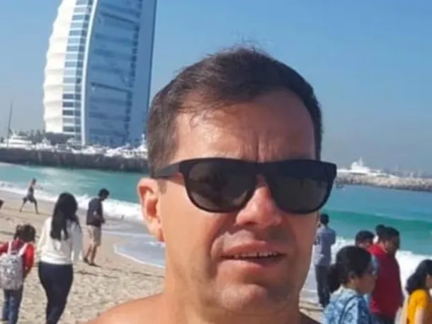 Director de escuela Juan Carlos Kategora