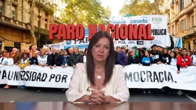 Imagen de una manifestación de docentes universitarios durante el paro nacional