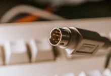 Imagen de un conector PS/2 en una placa base