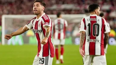 Imágenes de los jugadores de River Plate celebrando su victoria sobre Argentinos Juniors