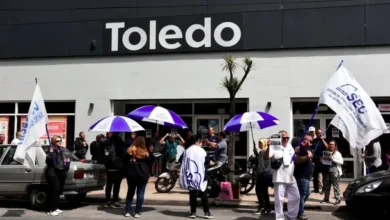 Imagen de una sucursal de supermercados vacía