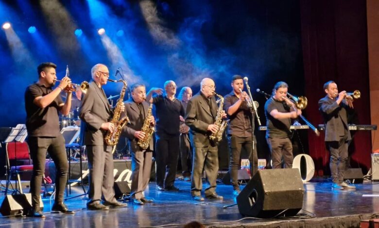 Norberto Kuky Arias y la Orquesta Arias en el Teatro del Libertador