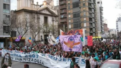 Escalinatas del Museo de Antropología de Córdoba durante el anuncio del Encuentro Plurinacional 2026