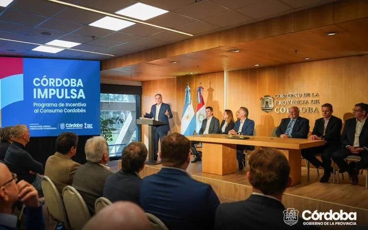 Gobernador Martín Llaryora presenta el programa Córdoba Impulsa con tarjetas sin interés y créditos para comercios
