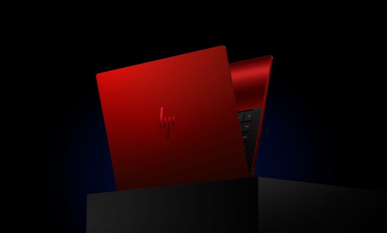 Portátil HP Ferrari con chasis de fibra de carbono y teclado iluminado en rojo y amarillo