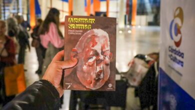 Escena del evento de Recovecos en el Centro Cultural Córdoba con músicos y autores presentes