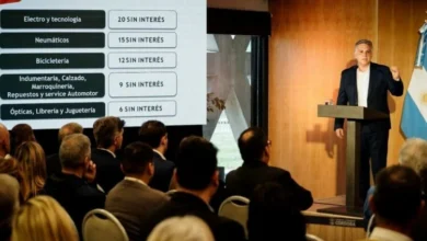 Lanzamiento del programa Cuotazas por el gobernador Martín Llaryora