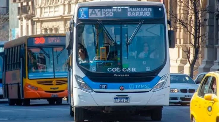 Representantes de la UTA Córdoba en una reunión de negociación paritaria con la municipalidad y Fetap